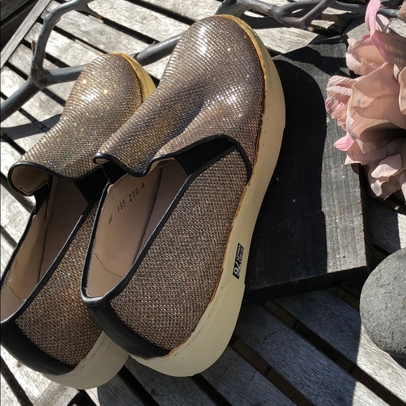 Shoes - Picture 7 of 7